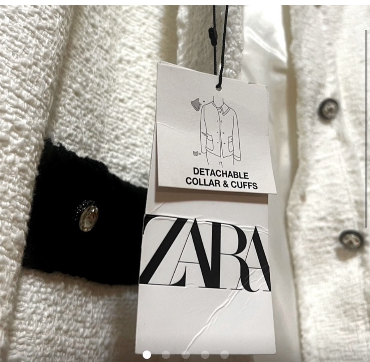 Brand near w/ tags ZARA Chanel style blazer image indicator(2)