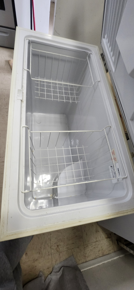 Chest Freezer - photo 4