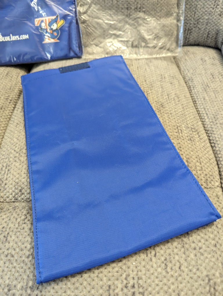 Vintage Blue Jays x Schneider's Lunch Bags - x2 image indicator(3)