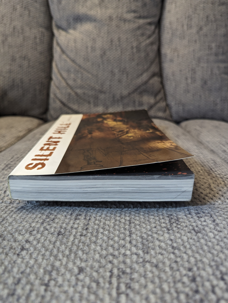 Silent Hill Omnibus Graphic Novel (Out of Production) image indicator(3)