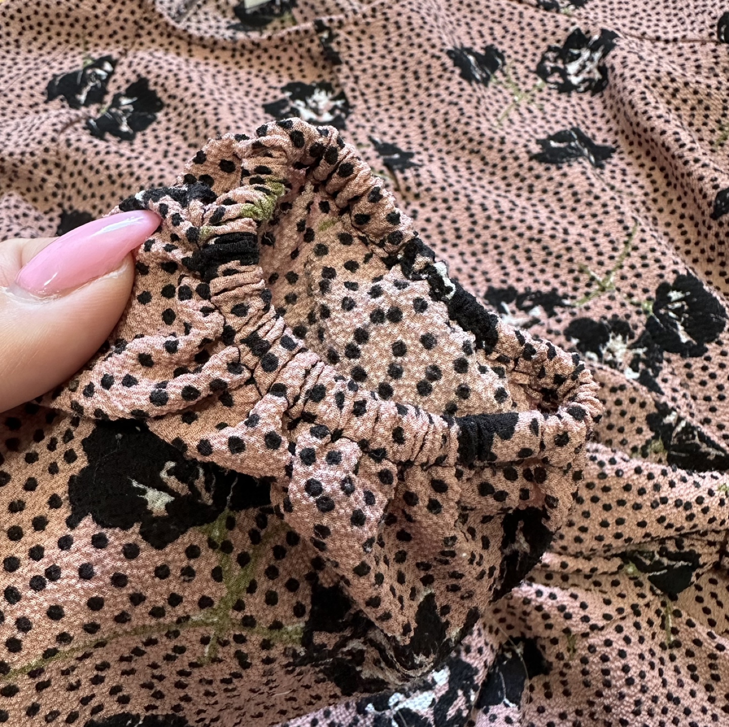 Pink/Salmon Floral Top image indicator(4)