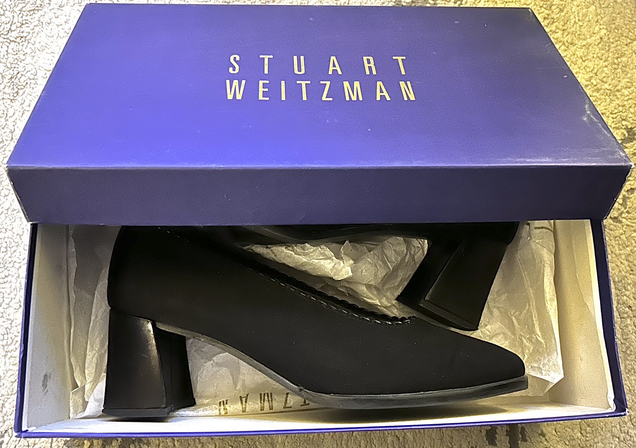 Stuart Weitzman shoes image indicator(4)