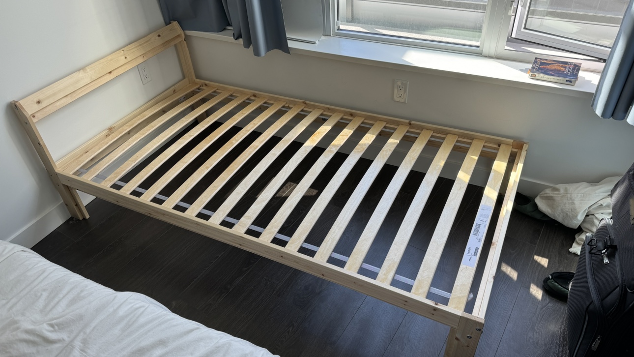 IKEA Twin Bed (Value 110$+Txs) - photo 2