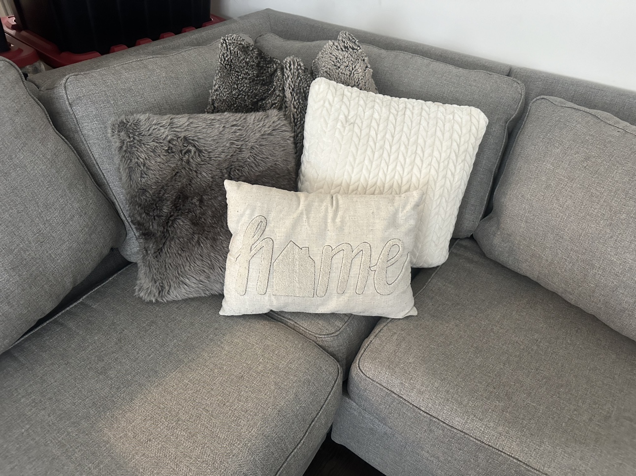 Ashely furniture Large size sectional couch 10+ seater - photo 4