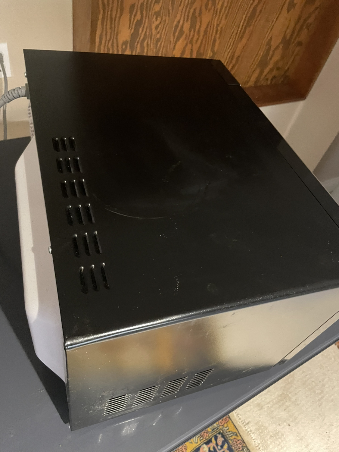 INSIGNIA 1.2 CU. FT. MICROWAVE (BLACK & STAINLESS) - photo 5