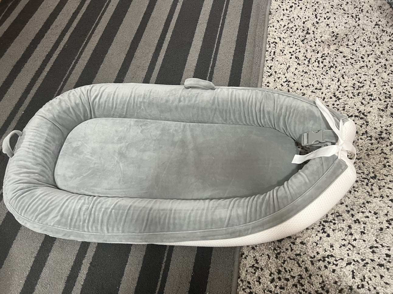 Baby Nest bed & Bouncer