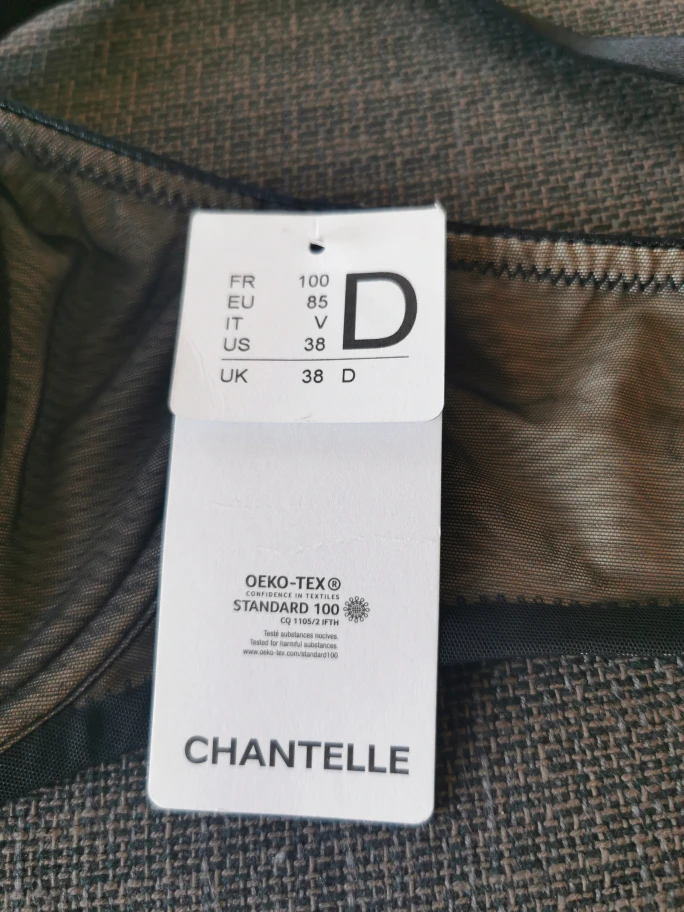 chantelle bra image indicator(3)