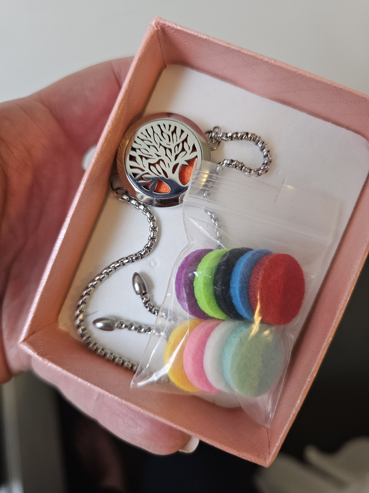 ❗️REDUCED❗️NEW Essential Oils Diffuser Aromatherapy Bracelet image indicator(2)