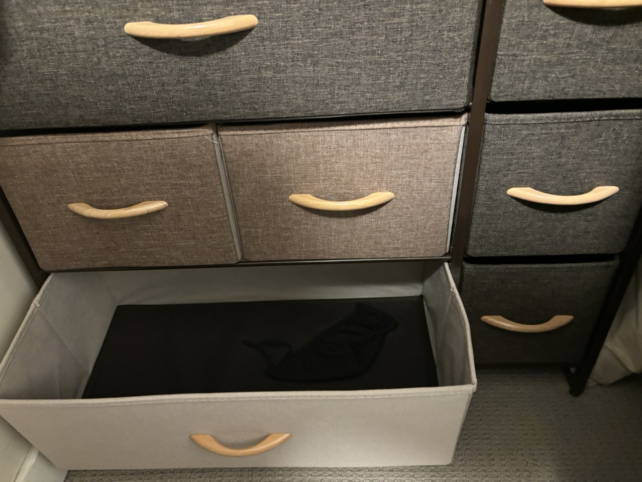 Dresser with canvas drawers wood handles. - photo 3