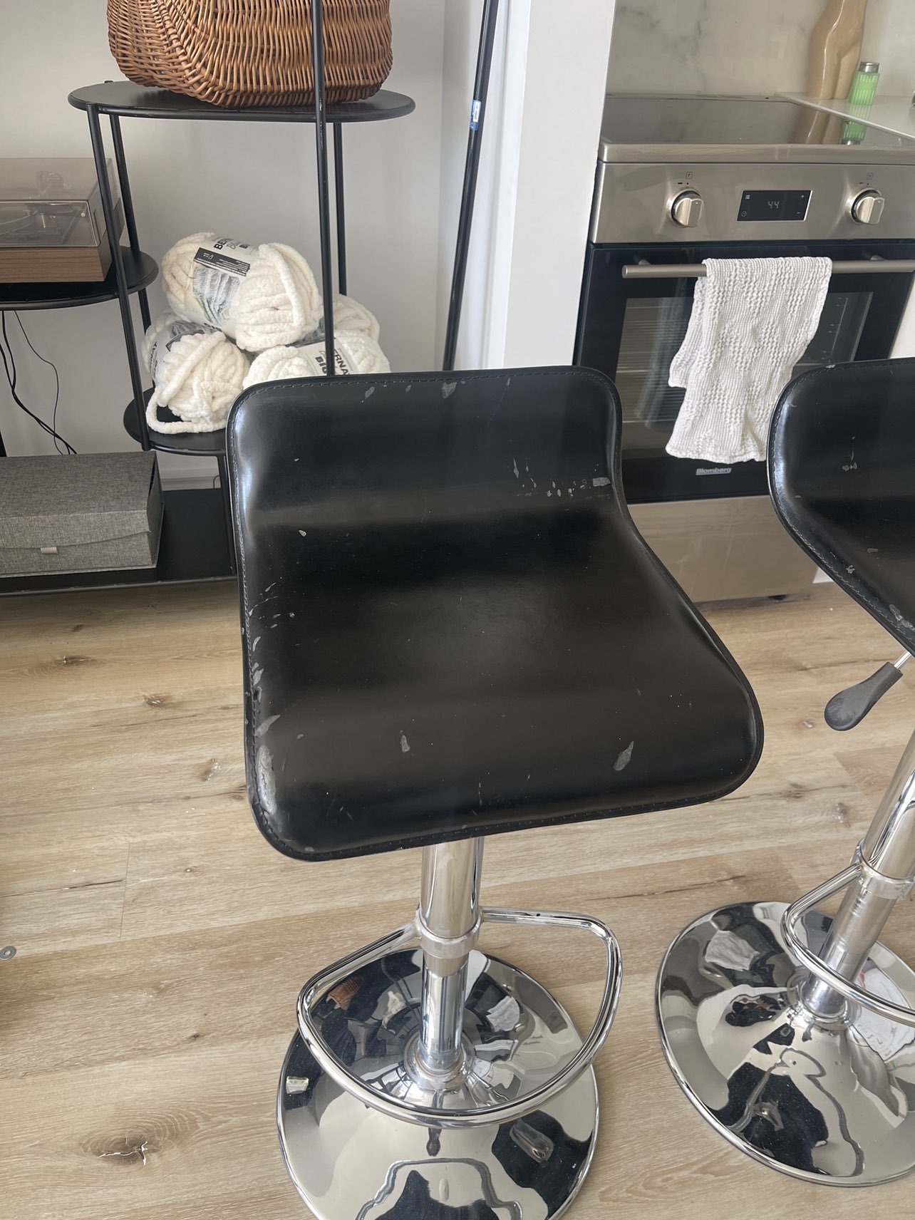 Adjustable Bar Stools x2 - photo 3