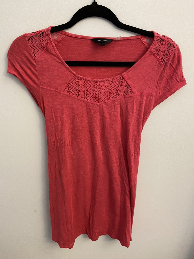 Maternity clothes bundle - photo 2
