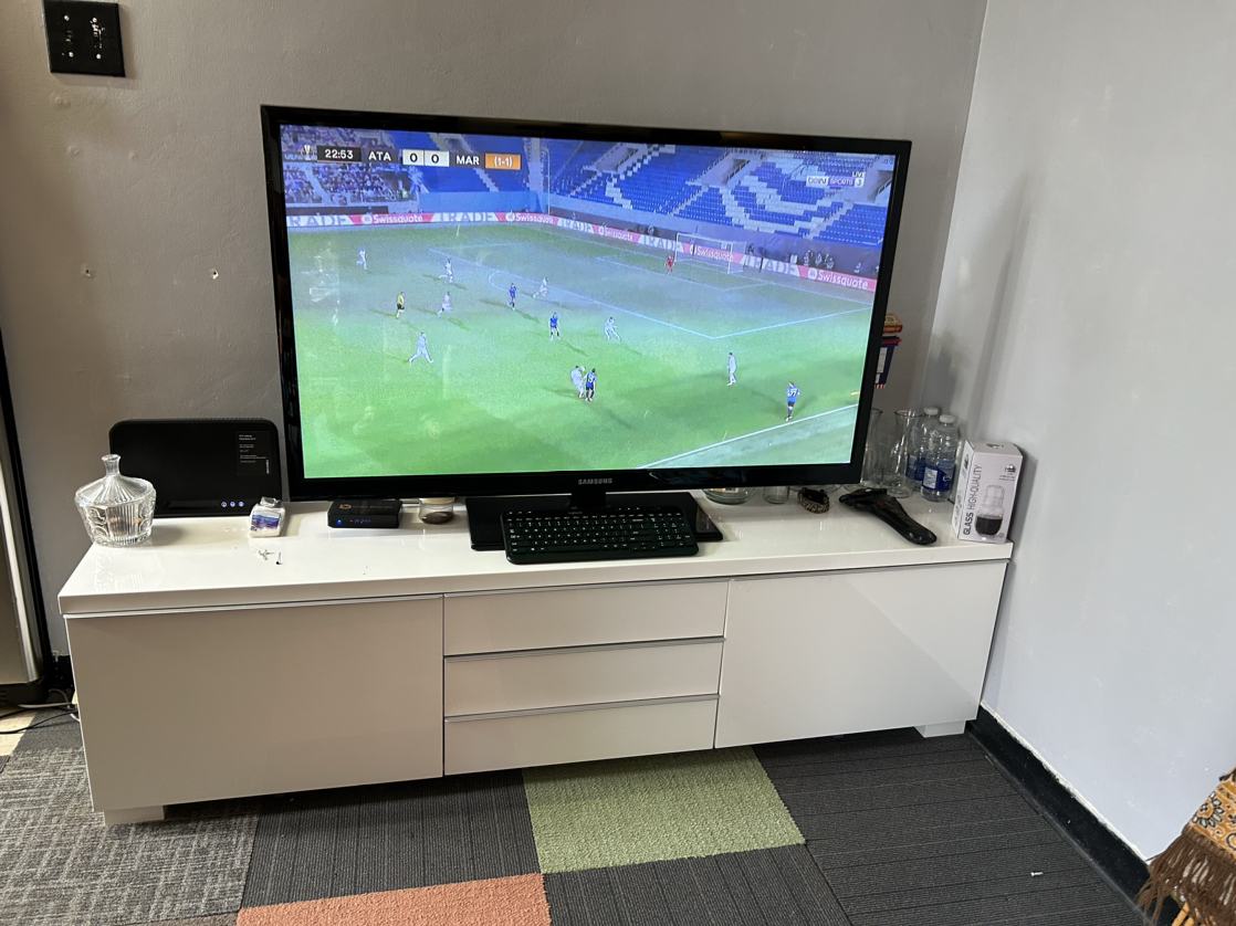 IKEA tv stand image indicator(6)