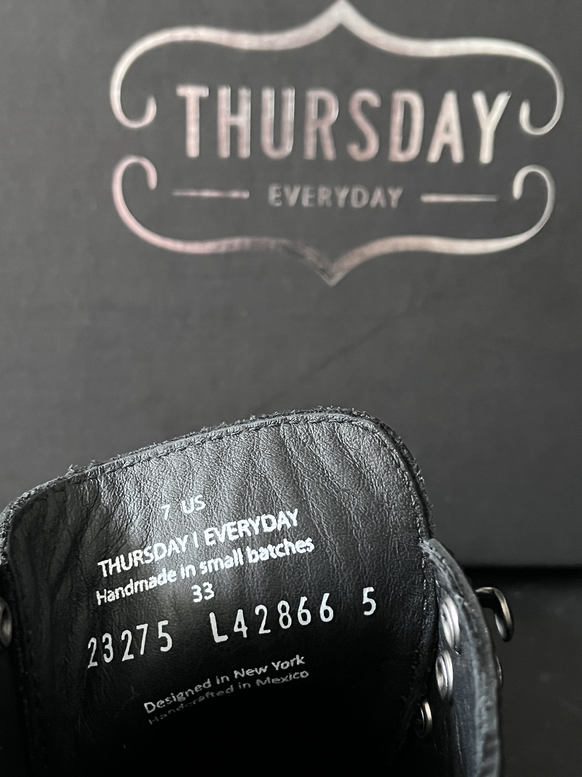 ** Brand New ** Men’s leather boots image indicator(5)