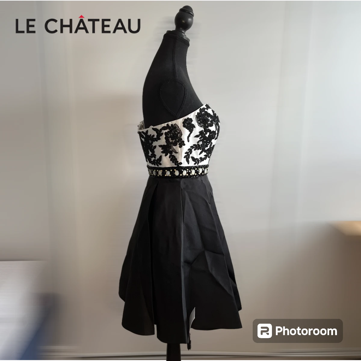 ♠️ BRAND NEW ♠️ Le Château Dress 👗 image indicator(3)