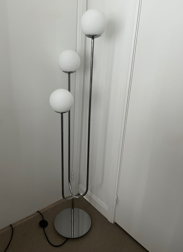 Floor lamp