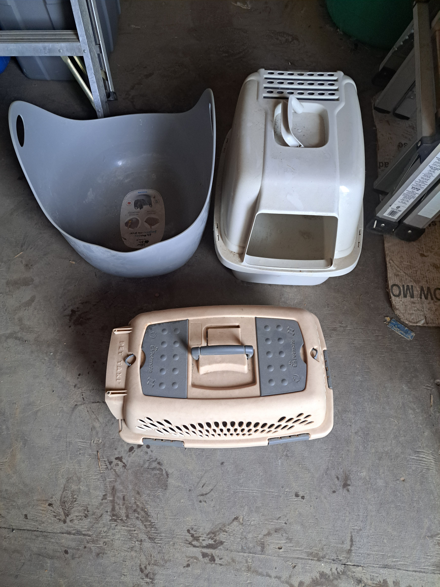 cat litter boxes for free