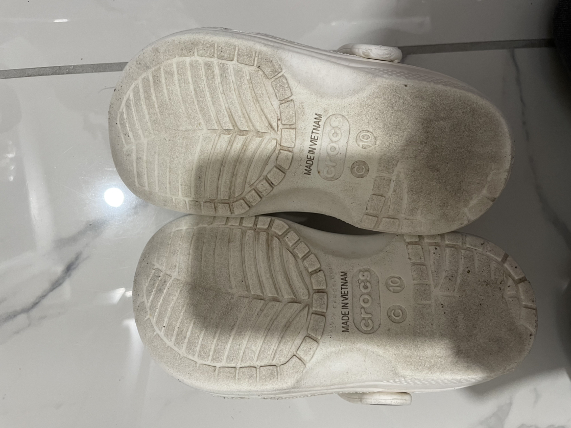 Kids Crocs shoes size 10 - photo 2