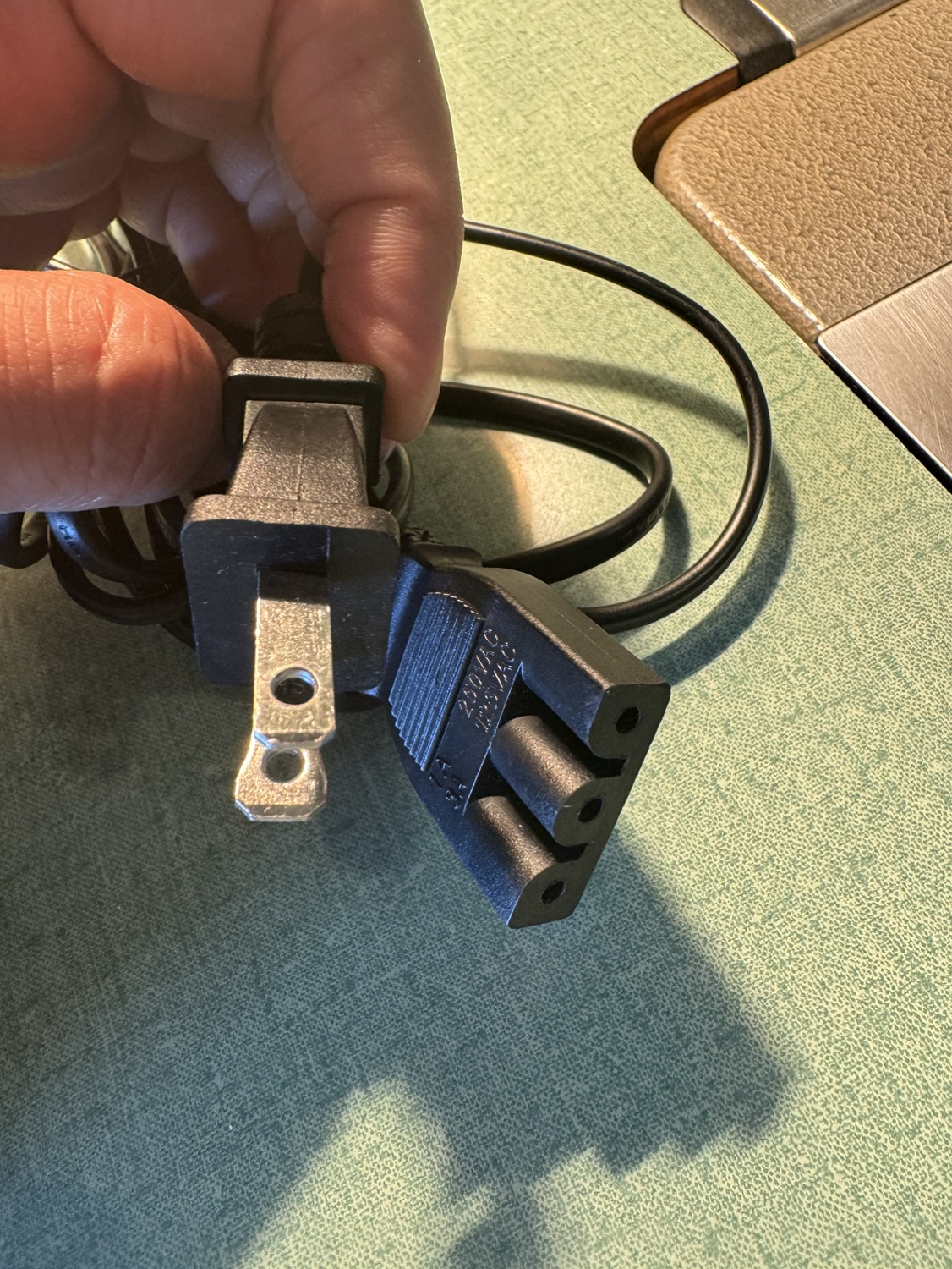 Power cord - photo 3