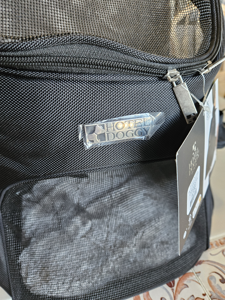 Hotel doggie carrying knapsac size large image indicator(8)