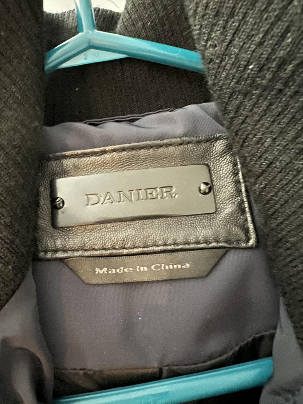 Danier leather jacket - photo 3