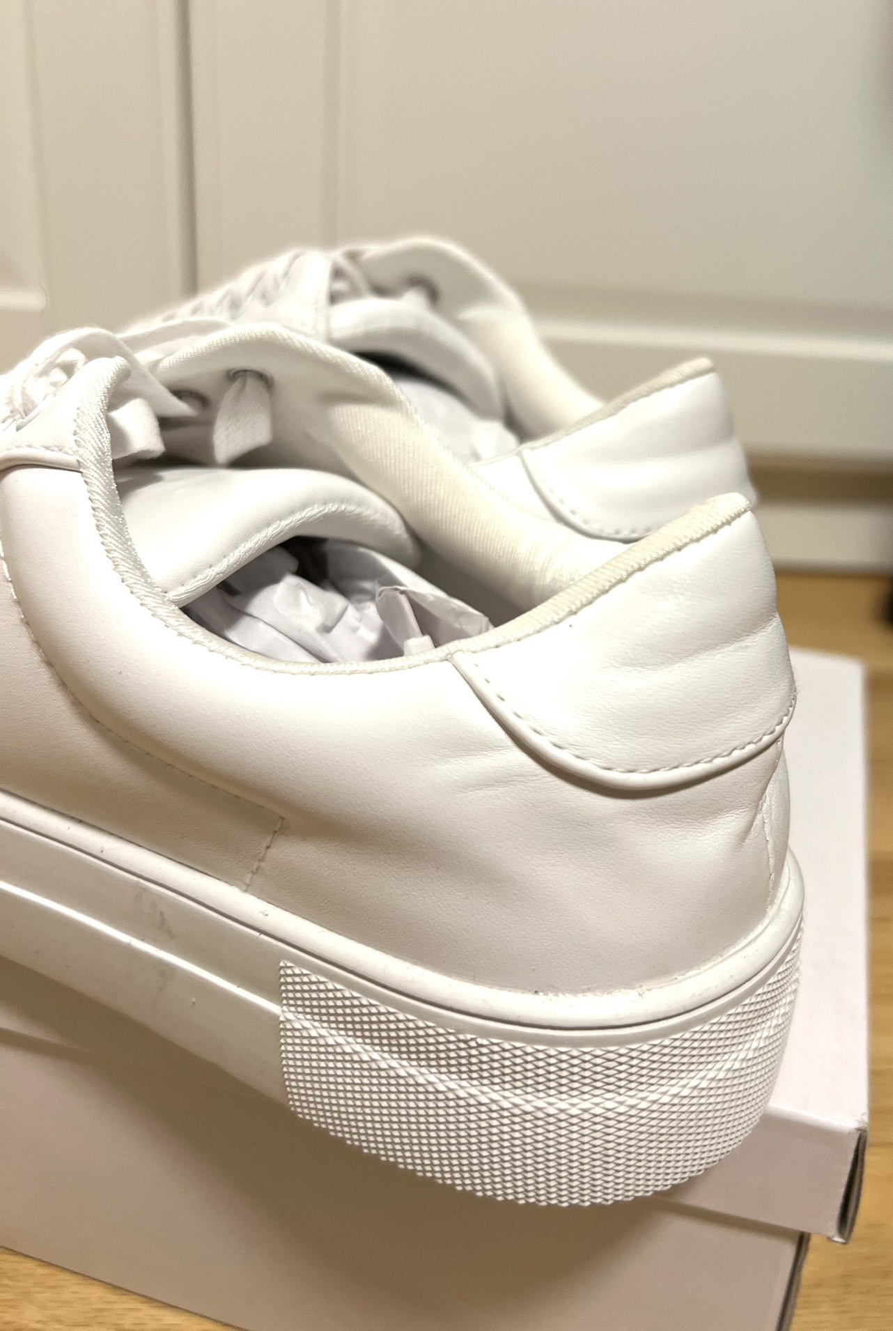 Like new white sneakers - photo 3