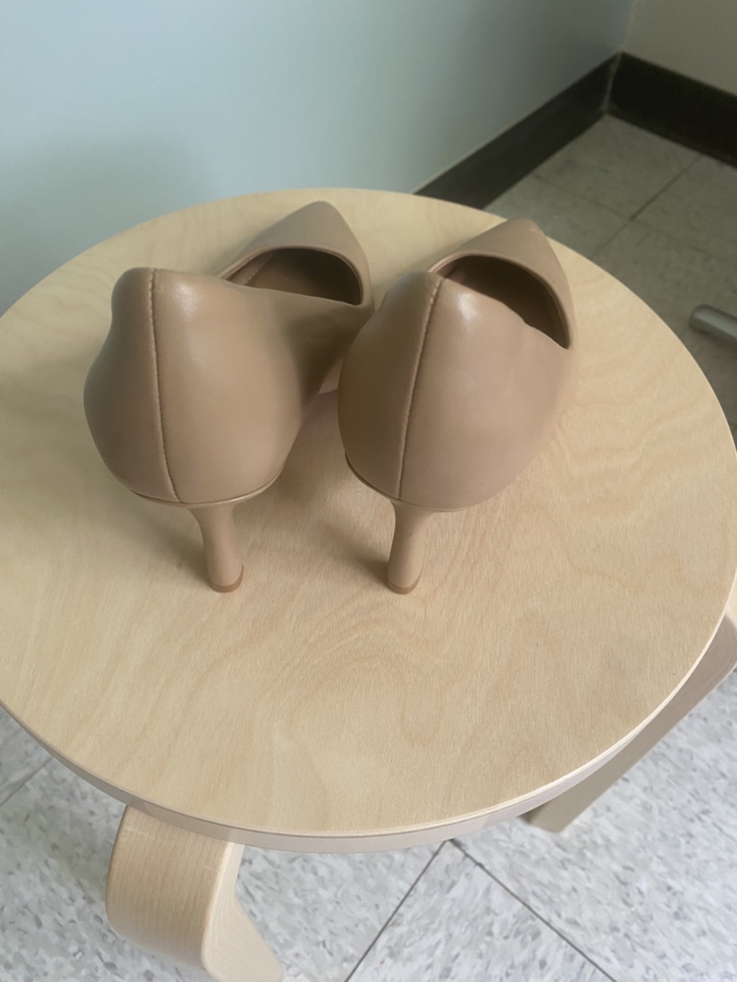 Beige pumps - photo 4