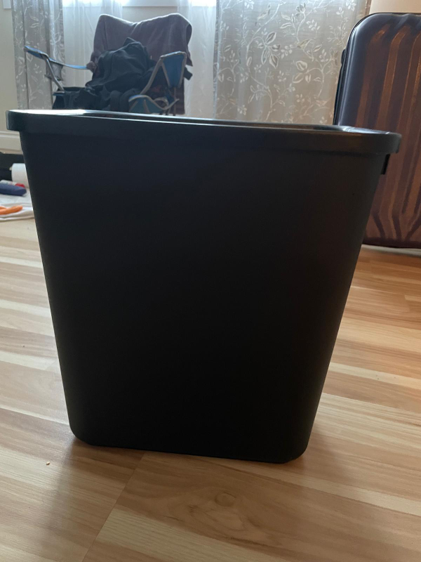trash cans, shoe rack - photo 3