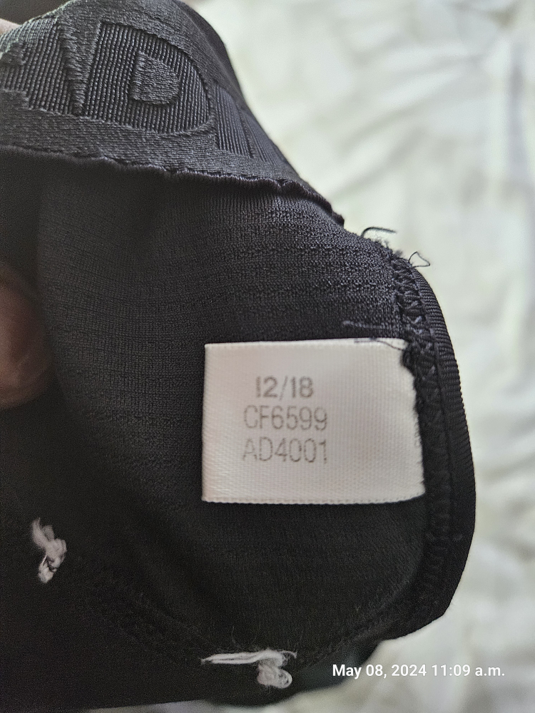 Ladies sports bra image indicator(3)