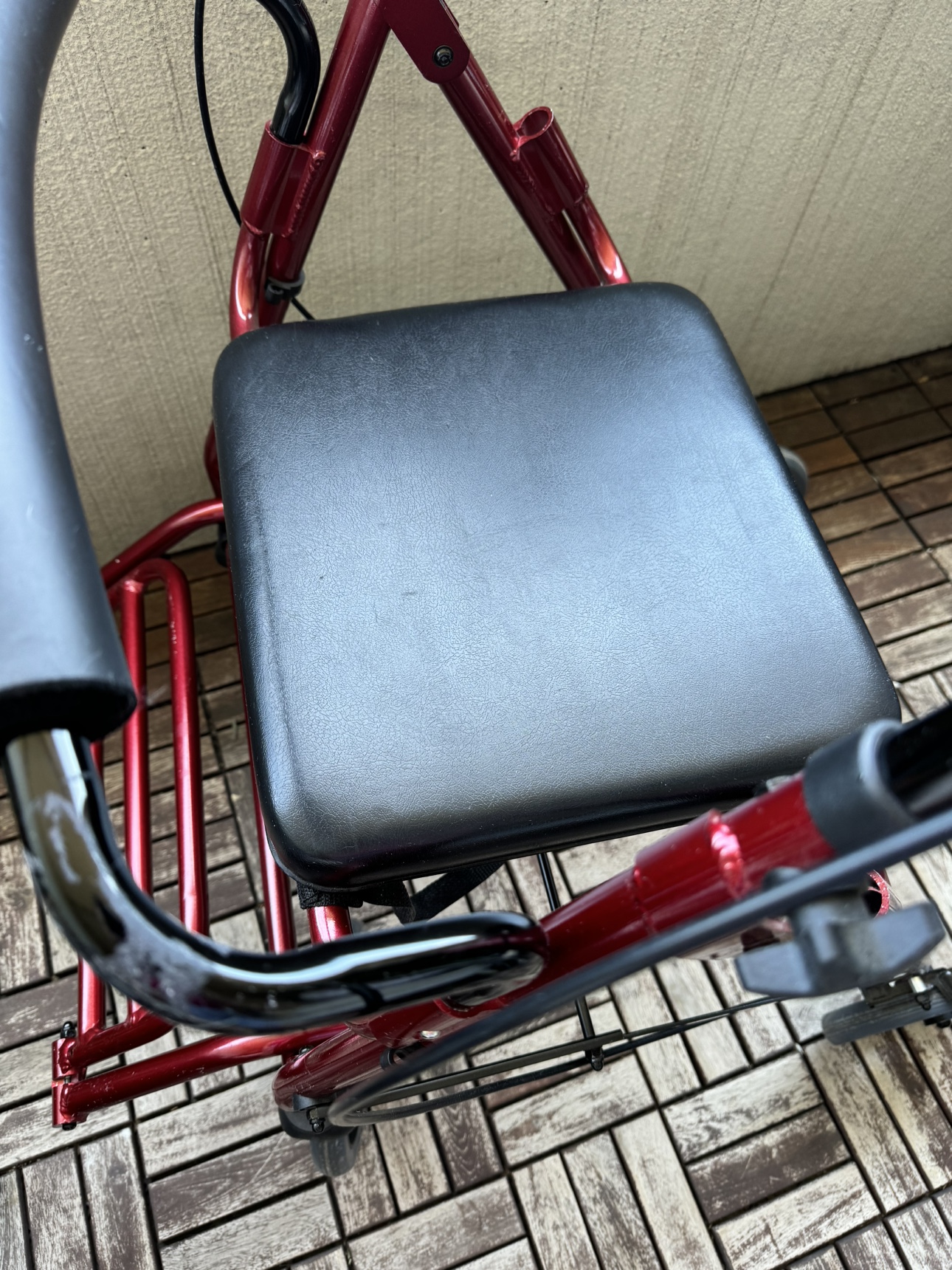 4 wheel walker - photo 2