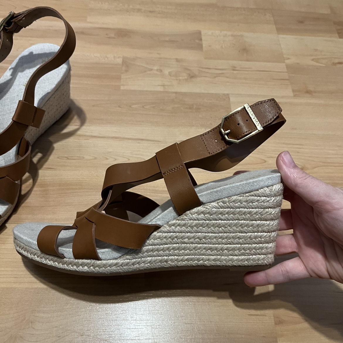 EEUC Cole Haan Wedges Size 8.5 image indicator(4)