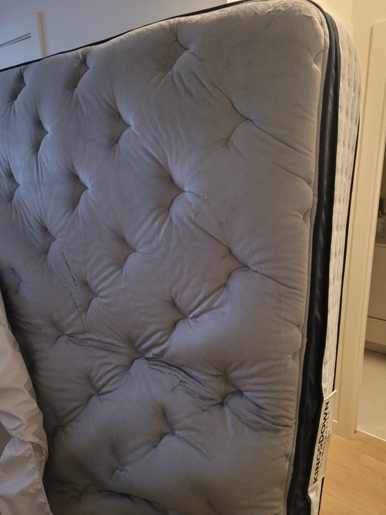 MUST SELL - OFFERS ACCEPTED Kingsdown king pillowtop mattress