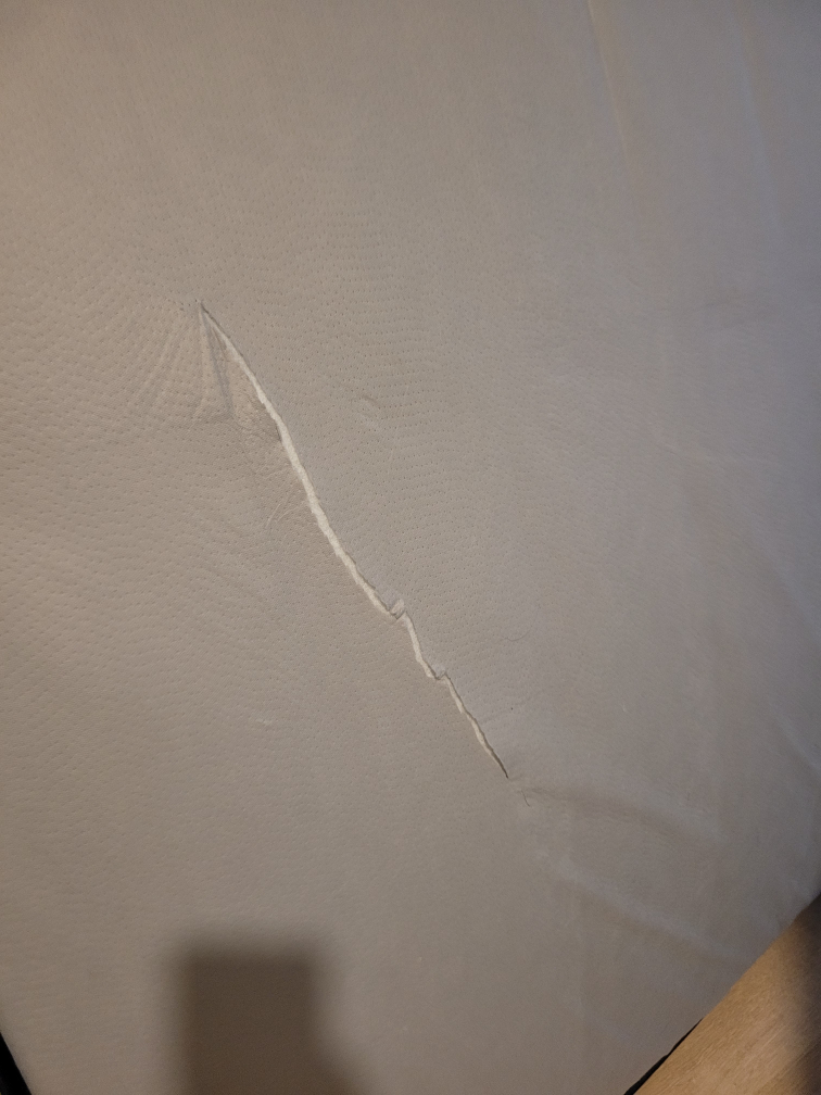 MUST SELL - OFFERS ACCEPTED Kingsdown king pillowtop mattress - photo 3