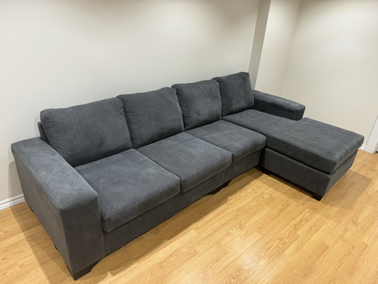 2 piece sectional Sofa with a reversible chaise - Grey - photo 5