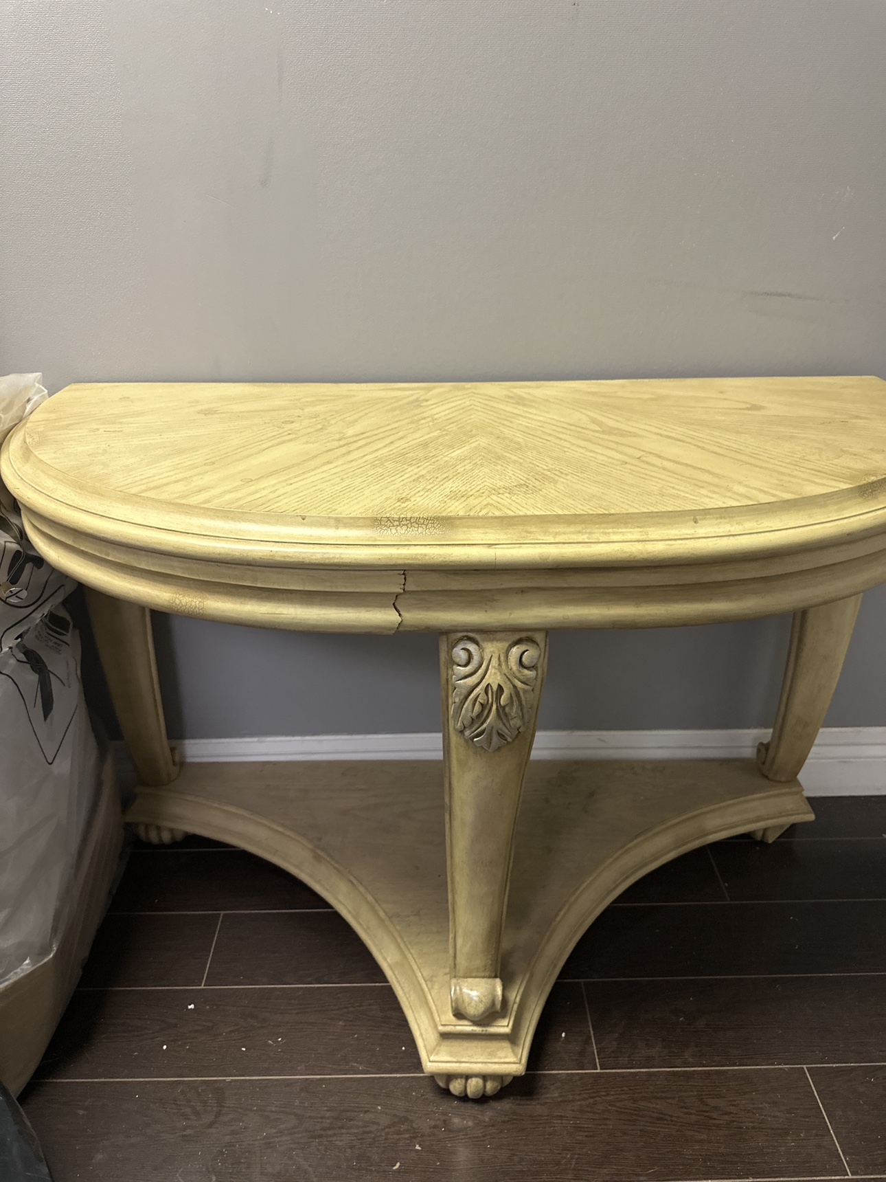Console table thumbnail