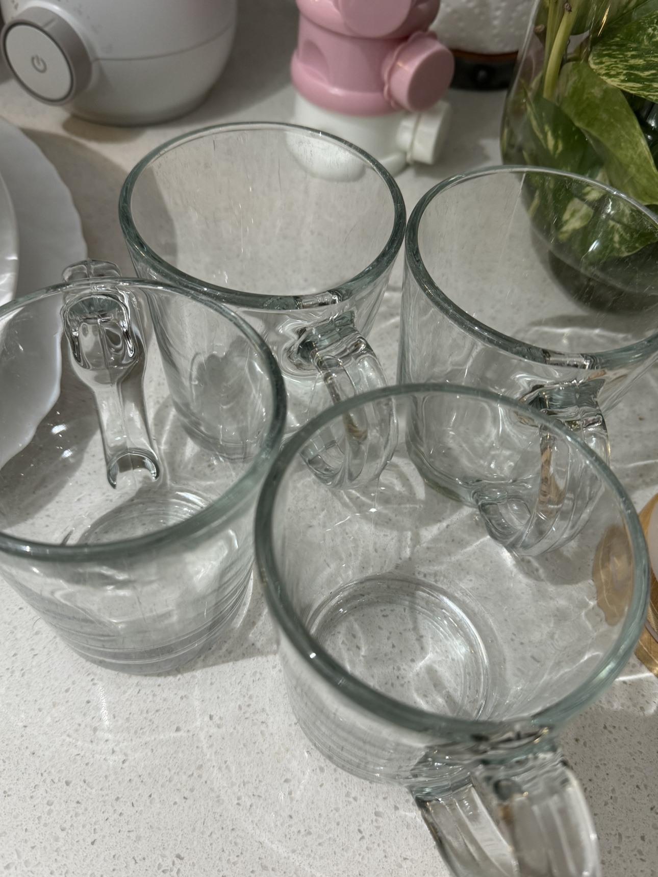 4 used Glass Mugs