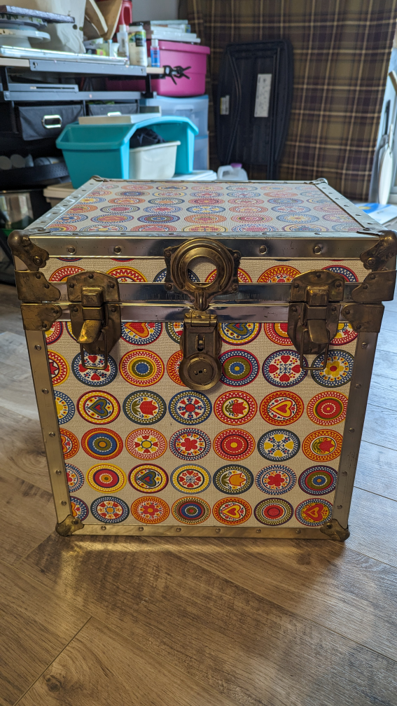 Vintage cube shaped trunk/chest