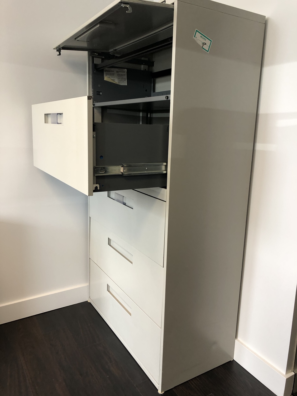 2 x 4-drawer filing cabinets with additional storage - photo 3