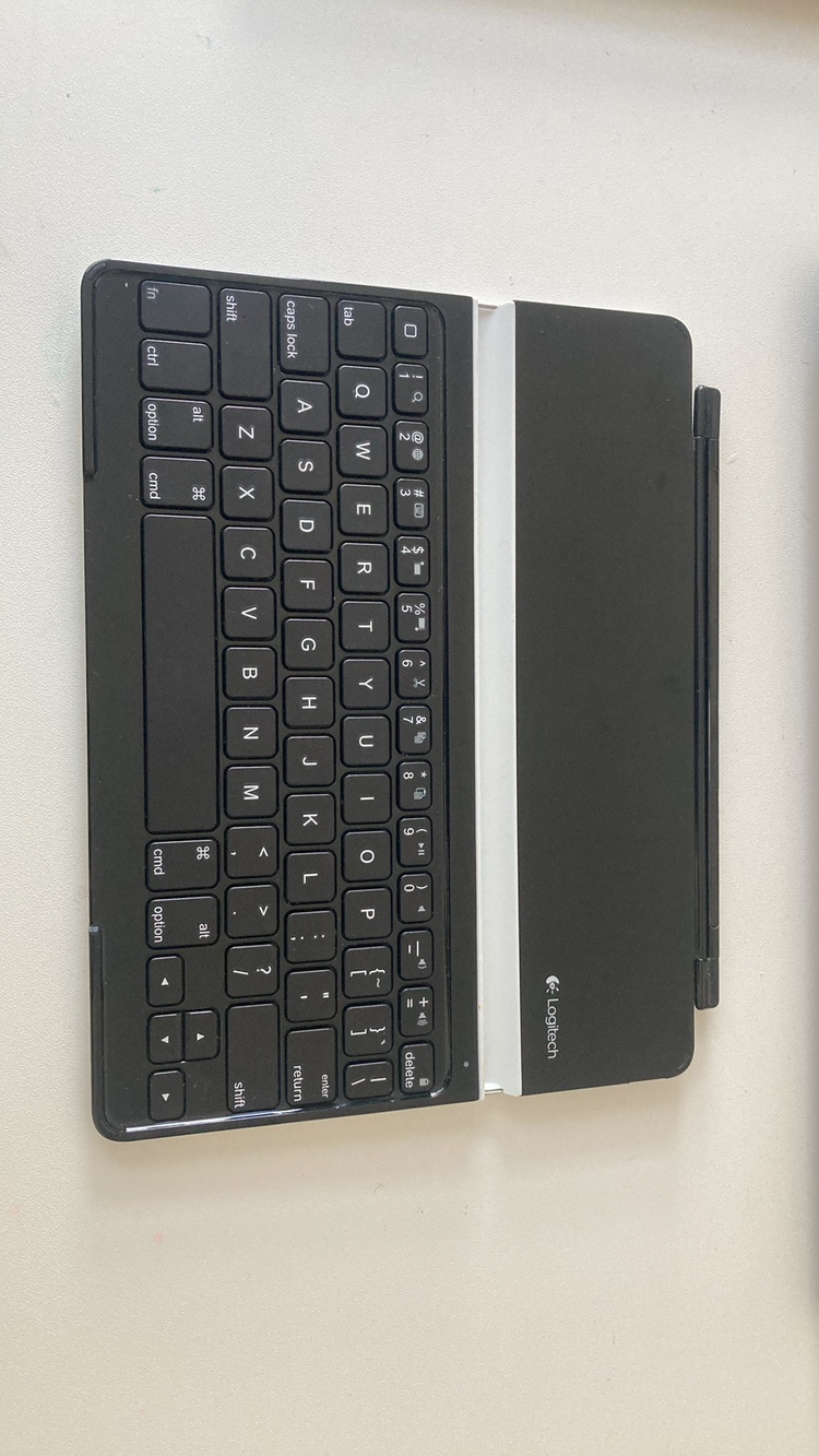 Ultrathin keyboard