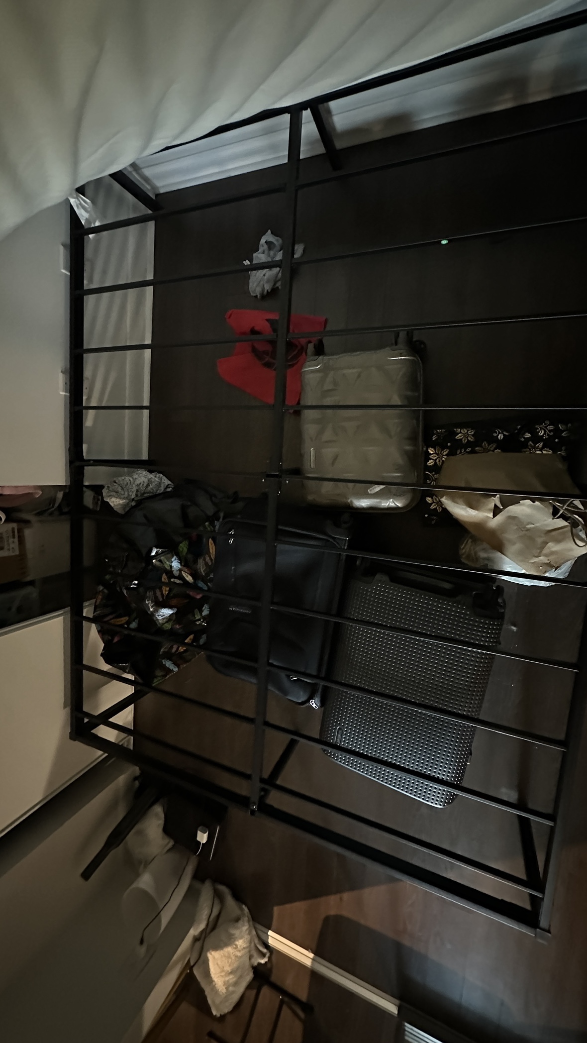 Bed frame (queen size) - photo 2
