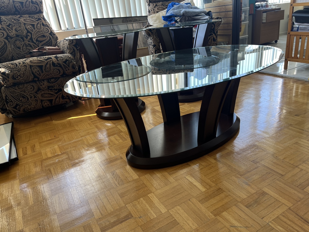 Like New 3 Pce Coffee Table Set - photo 4