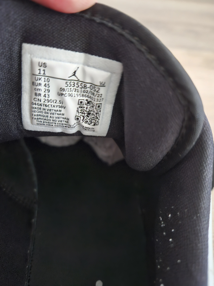 Air Jordan 1 Low - photo 4