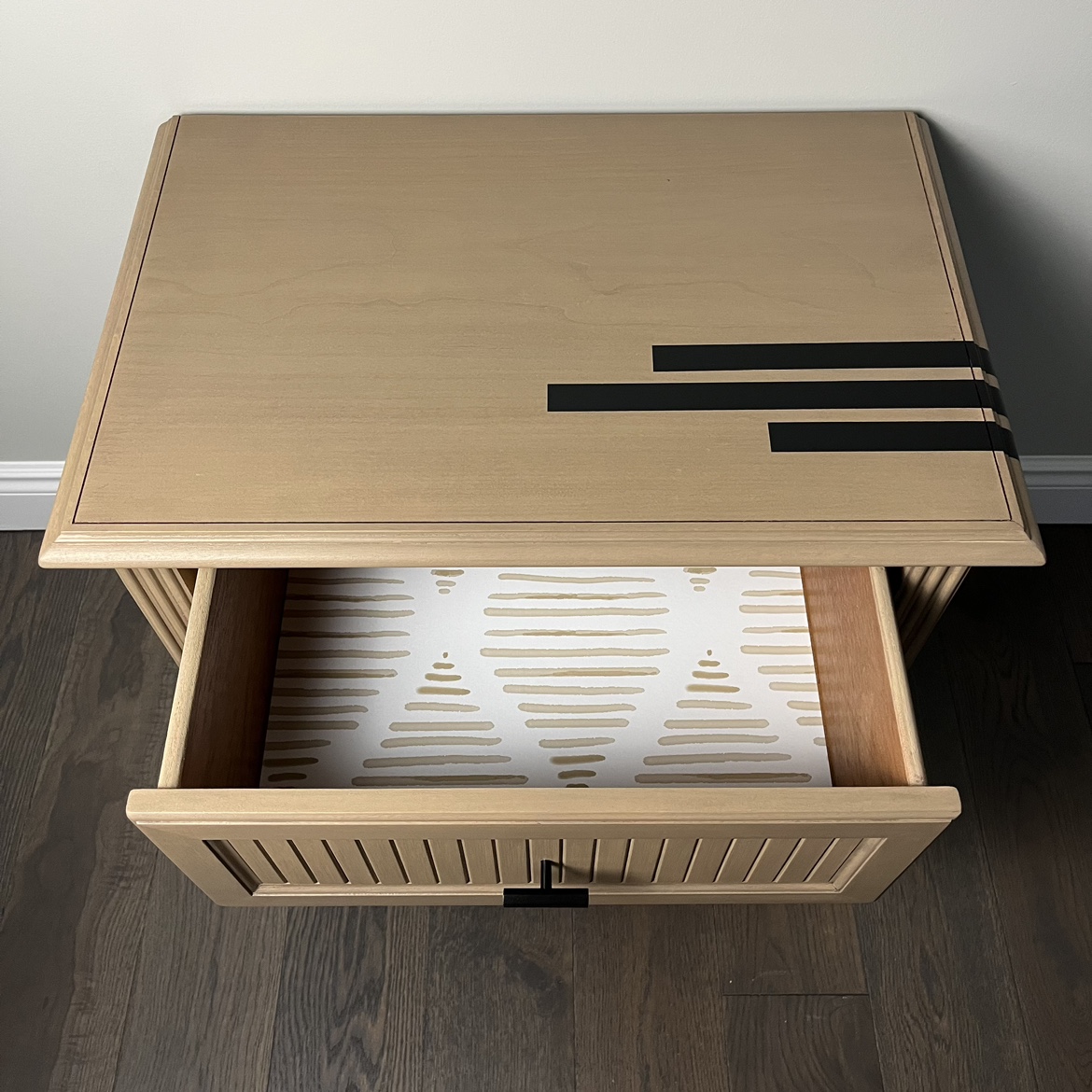 Modern Style Side Tables - photo 4