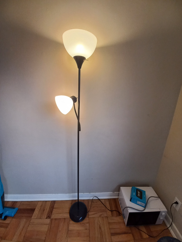 light stand with light thumbnail