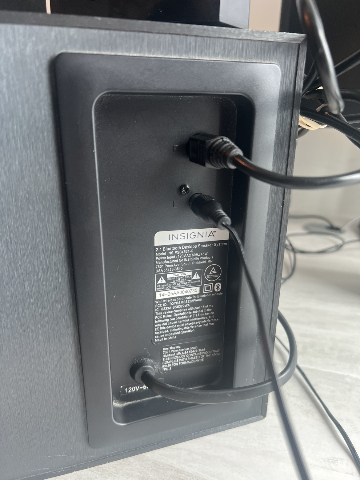 Insignia 2.1 Bluetooth Desktop Speaker System - photo 3