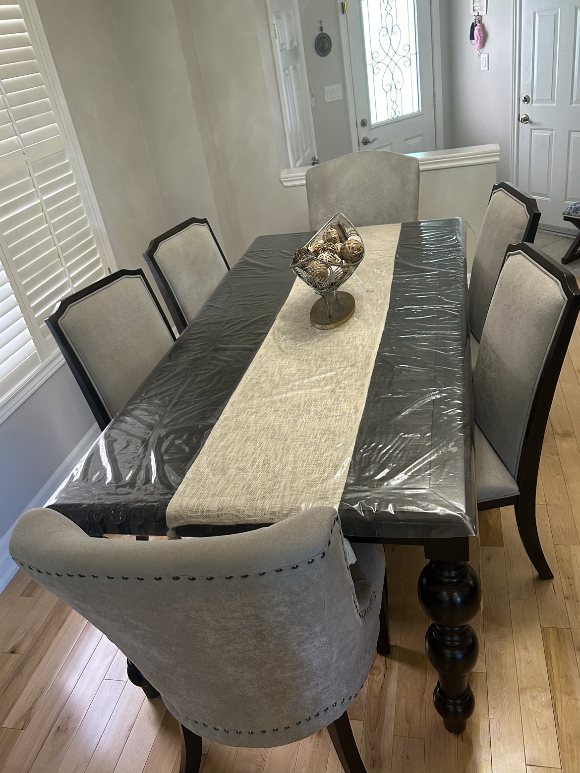 Ashley dining chairs - photo 3