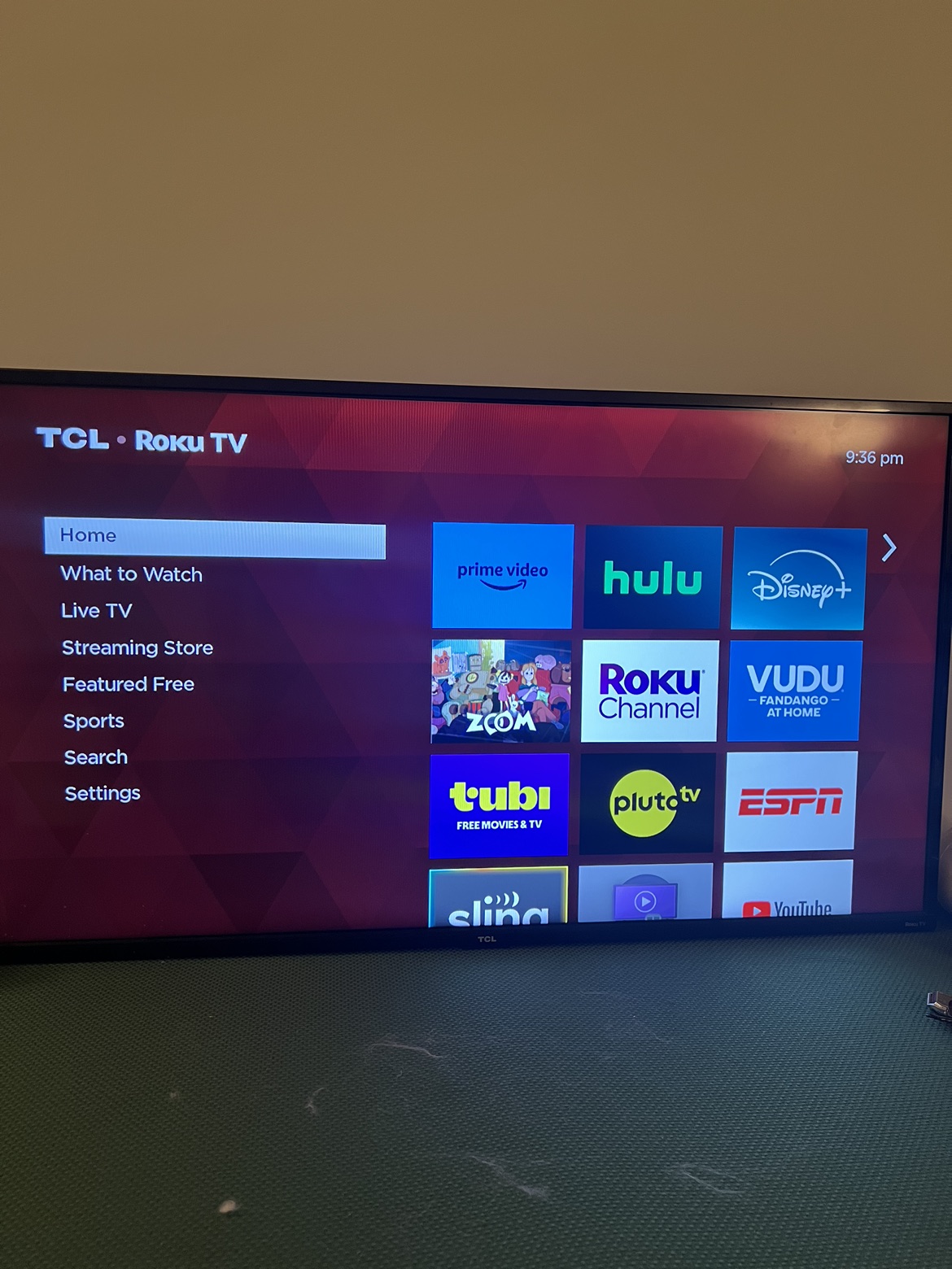Roku 40” Smart Tv thumbnail