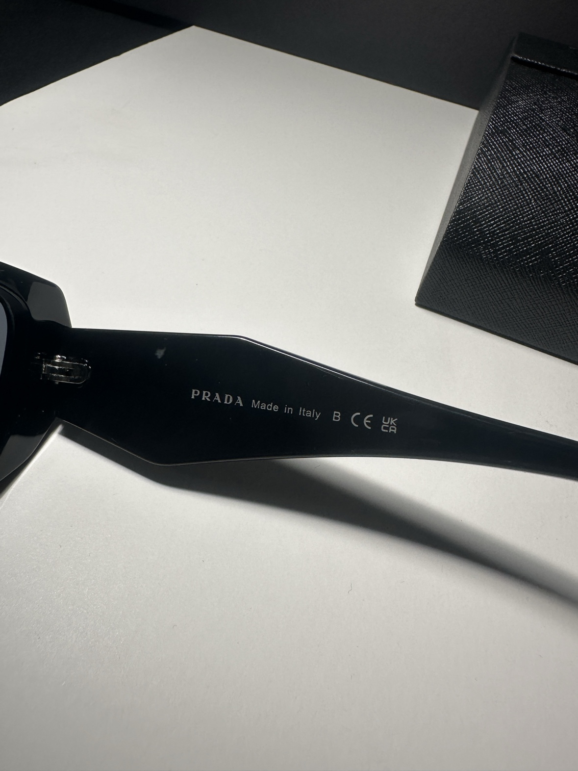 Prada Sunglasses image indicator(6)