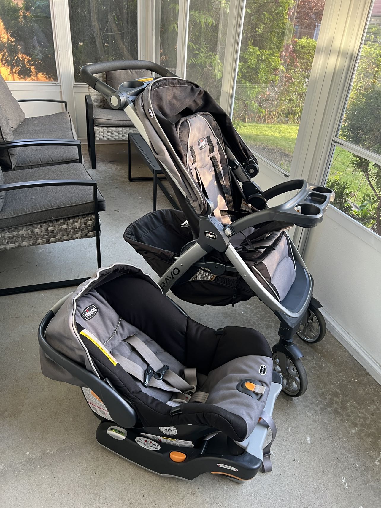 Chicco Bravo 3-in-1 Trio Travel System - photo 3
