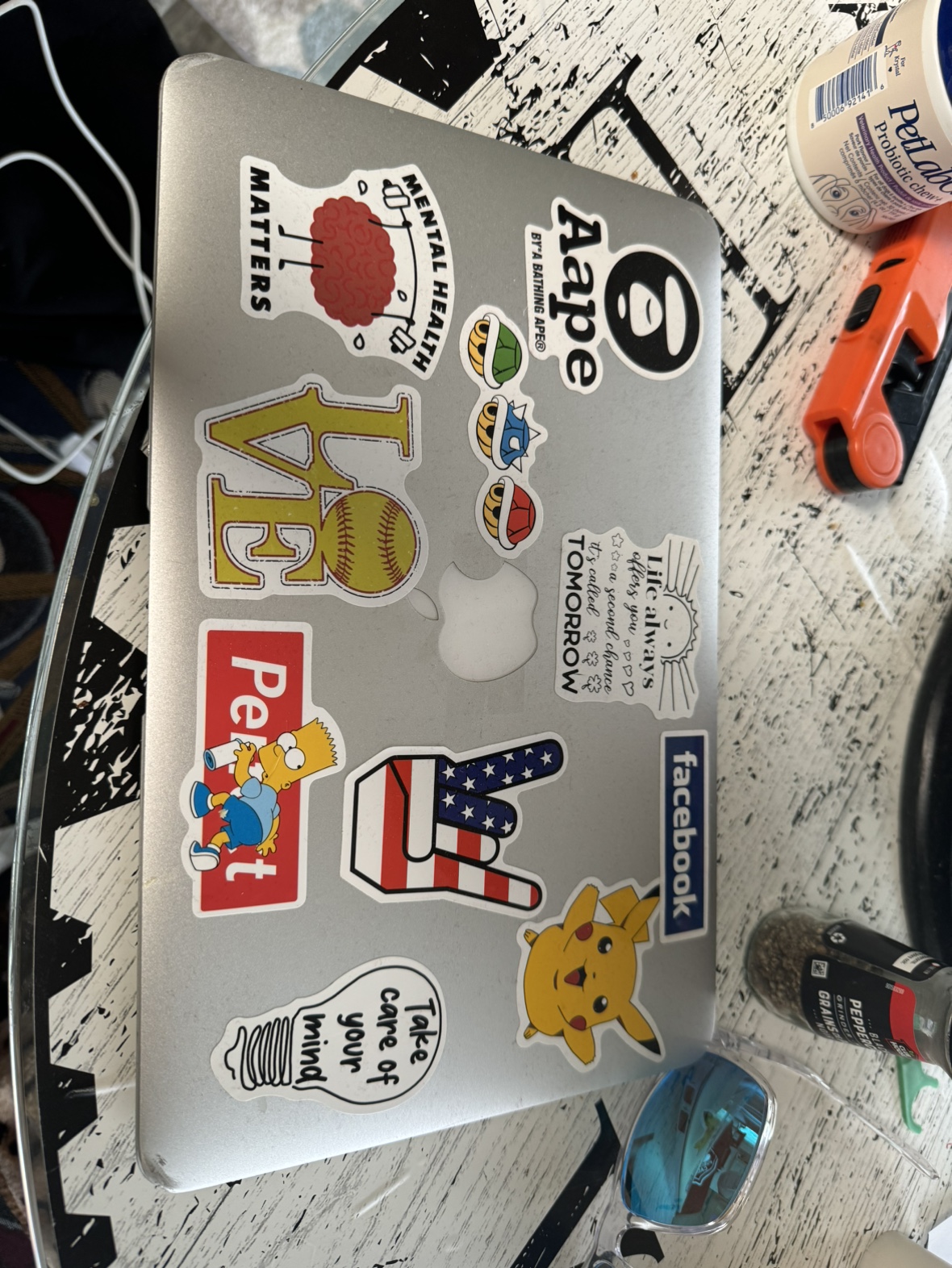 Mac book air 2011 stickers will be removed when bought - photo 2