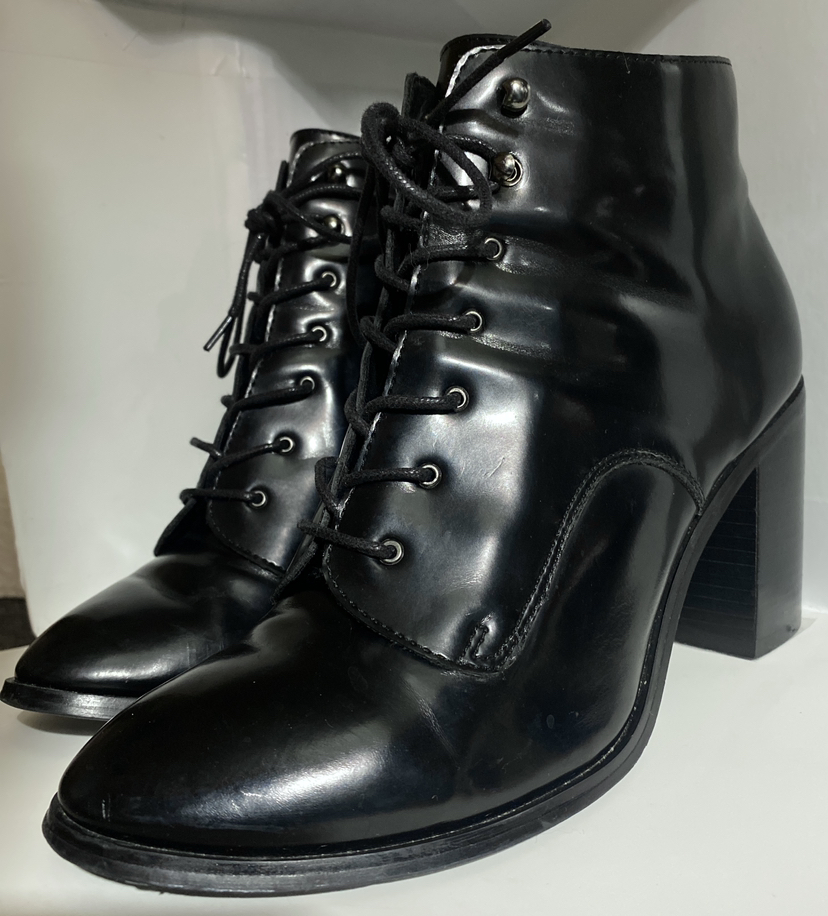 Chelsea Crew Klein Booties image indicator(2)